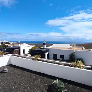 https://casa-margarita-1.puertodelcarmen-hotels.org