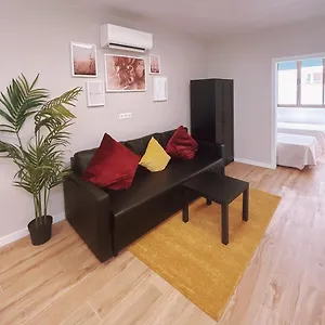https://apartamentos-pepita.in-canary-islands.com